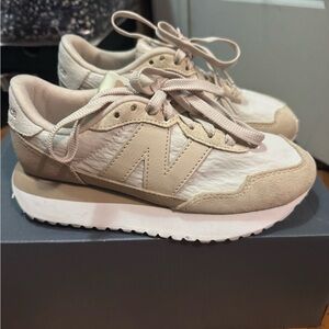 New Balance 237 Women's Cream and Tan